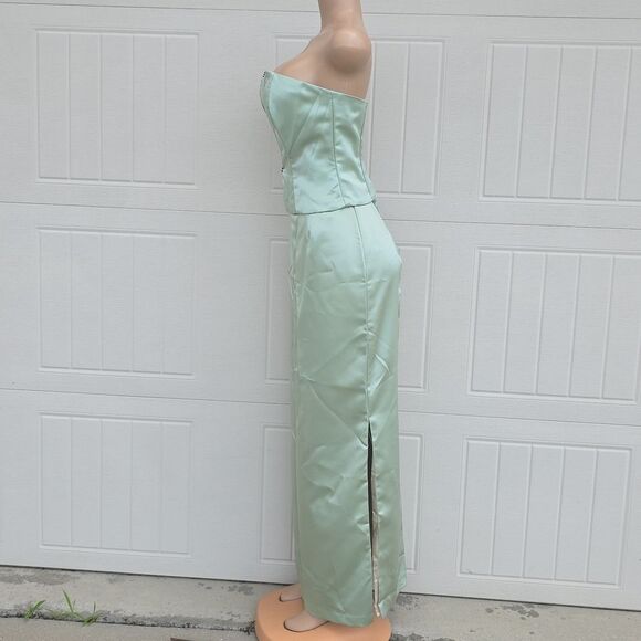 BRAND NEW BARI JAY TWO PIECE GOWN BACK ZIPPER CLOSURE WITH JEWEL STUDDED - Picture 4 of 16